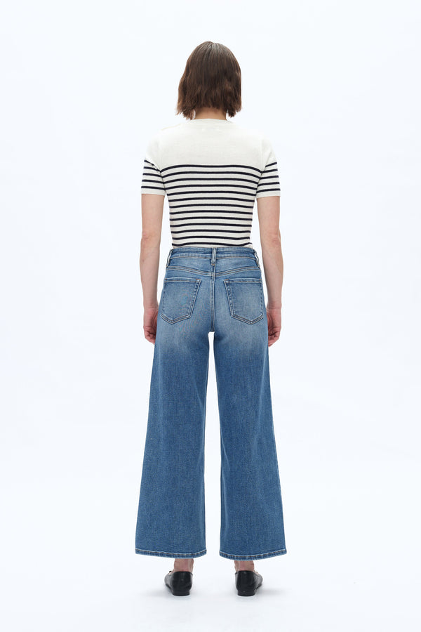 CURVY Lisa Mid Rise Wide Leg Denim Jeans