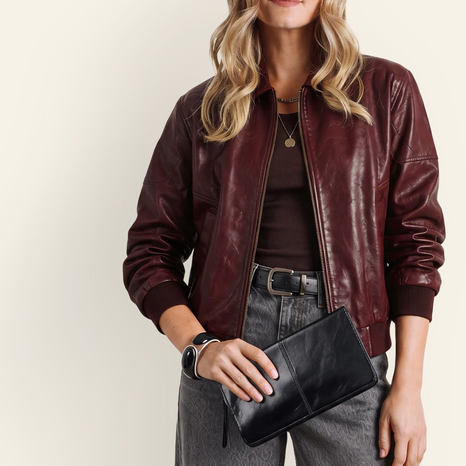 Evolve Wristlet - Polished Leather | Black