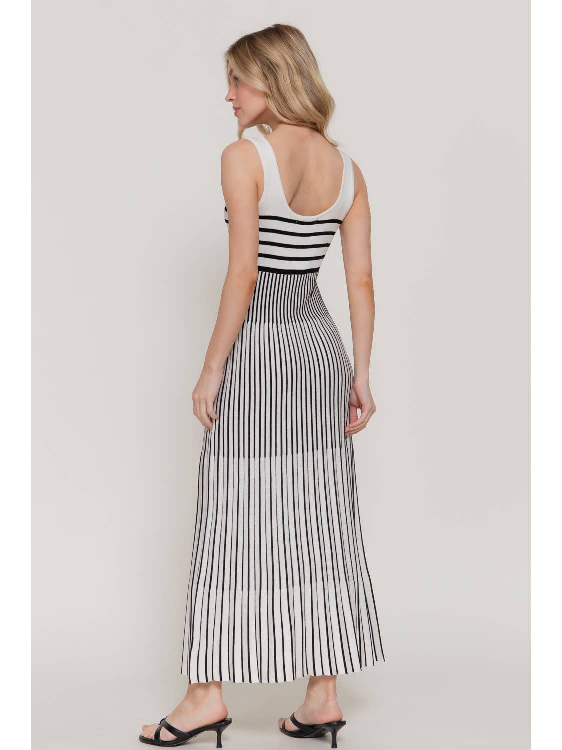 Black and White Stripe Sleeveless Double Scoop Neck Striped Long Dress