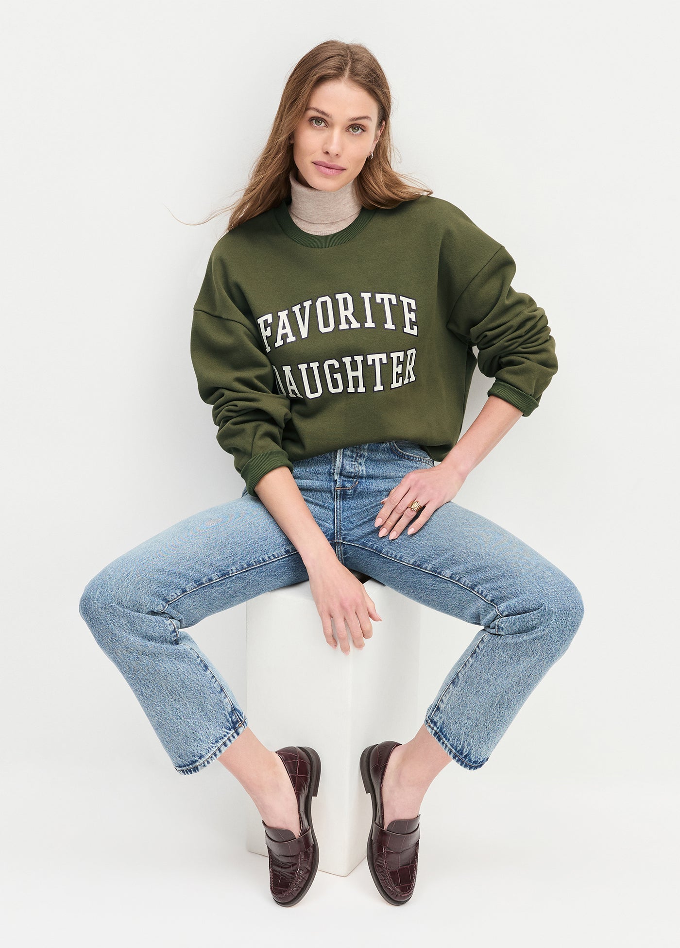 THE COLLEGIATE SWEATSHIRT - Smoke Tree