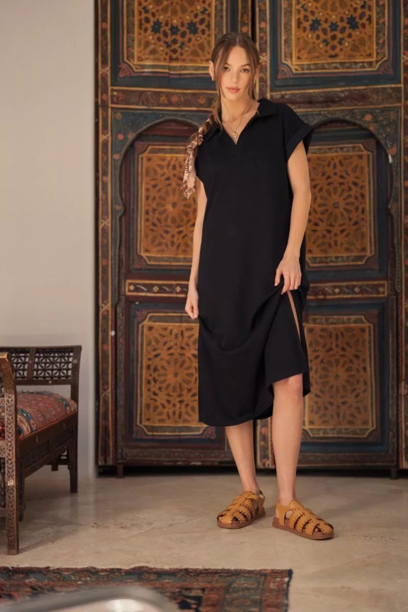 Black Solid midi dress with open collared neck, side pockets