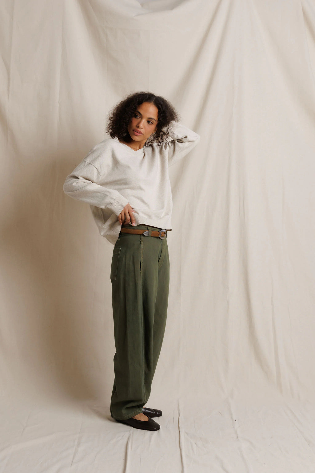Akira sateen slub baby barrel pant