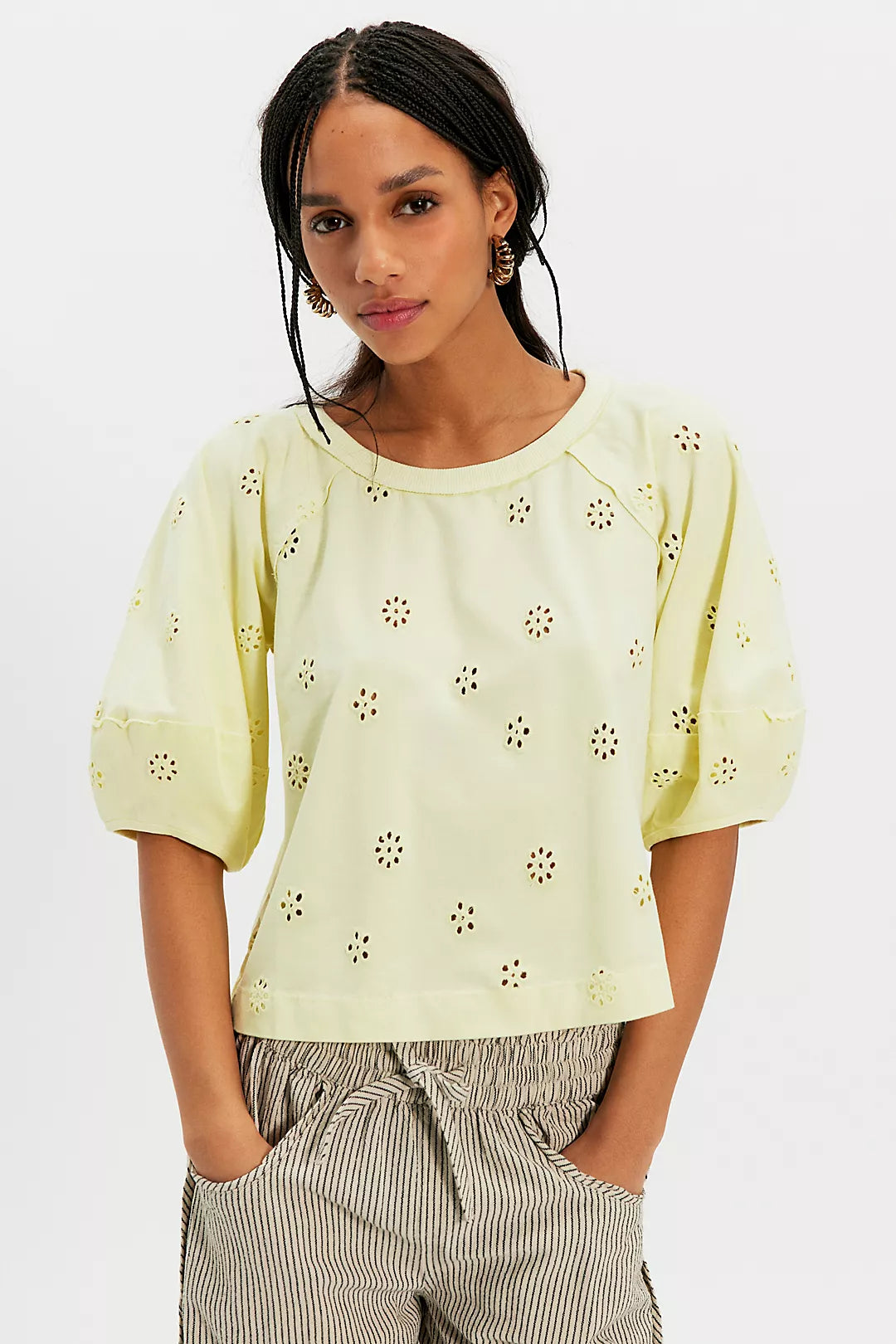 JESSIE EYELET TEE LEMON WATER COMBO